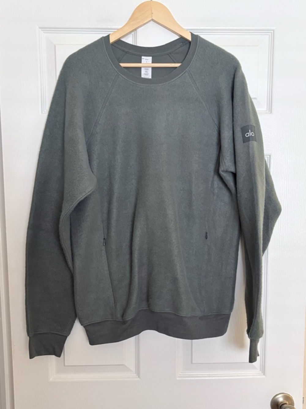Alo Fuzzy Crew Sweatshirt Dark Olive Alolux Fleece Pullover Front Zip Pockets